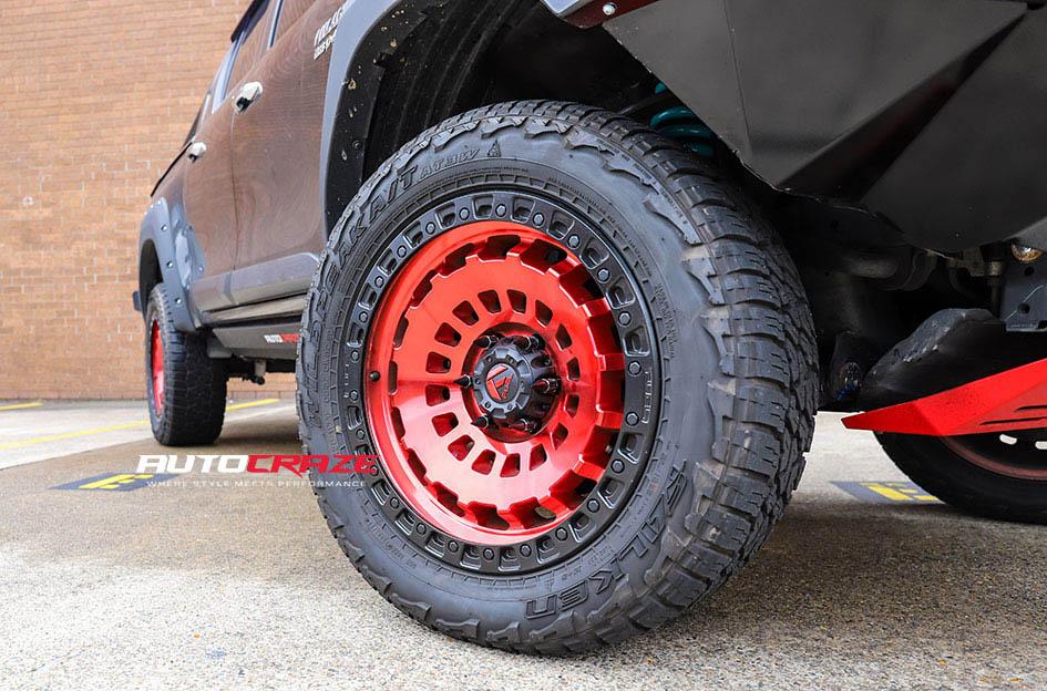 TOYOTA HILUX N80 4WD ZEPHYR CANDY RED